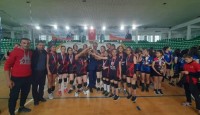 YILDIZ KIZLAR VOLEYBOL iL 1. VE iL 2.Si ESPiYE ‘DEN