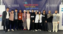 BAŞARIYA DOYMUYORLAR