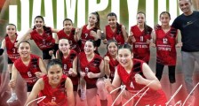 İLK YILINDA ŞAMPİYON
