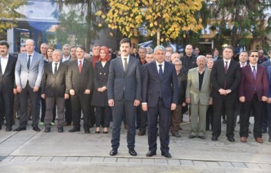 ATATÜRK’Ü SAYGI VE MİNNETLE ANDIK