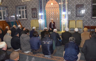 GENÇLER SABAH NAMAZINDA CAMİDE BULUŞTU