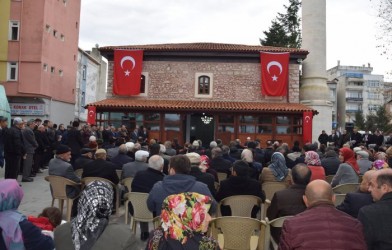 MERKEZ CAMi iBADETE AÇILDI
