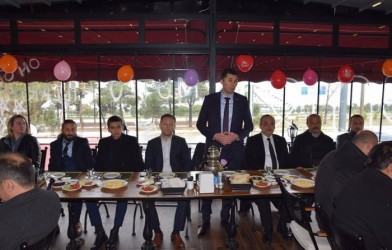 MHP ESPİYE’DE GÖVDE GÖSTERİSİ YAPTI