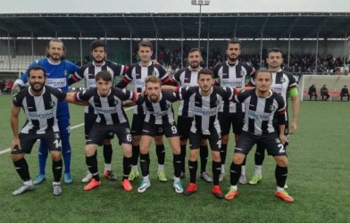 LiDER KONUK OLDUĞU SANAYiSPOR’A YARIM DÜZiNE GOL ATTI