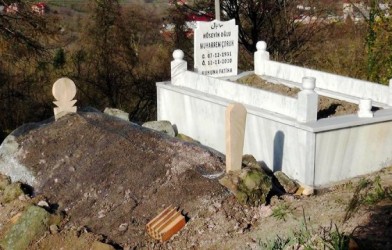 MUHTARIN DEFİN YASAĞINA,KAYMAKAMLIK EL KOYDU