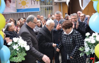 İYİ PARTİ ESPİYE İLÇE BİNASI AÇILDI