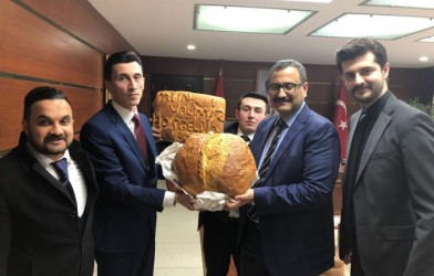 ESNAFLAR VALiNiN HUZURUNDA