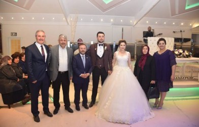 ÖZDEMİR VE KURT  AİLESİNİN MUTLU GÜNÜ