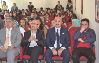 ŞAİR-YAZAR ARİF BÜK “ŞİİR VE NESİR YAZMA”YI ANLATTI