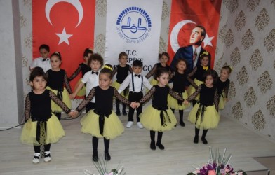 KUR’AN KURSU ÖĞRENCİLERİNDEN YIL SONU PROGRAMI