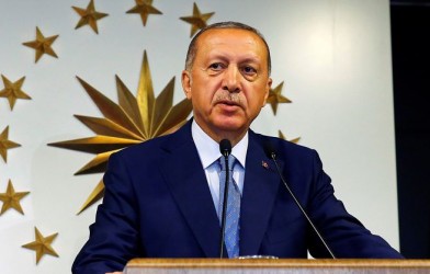 ERDOĞAN YENi SiSTEMiN iLK LiDERi