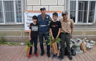 DÜNYA ÇÖLLEŞME İLE MÜCADELE GÜNÜ  ETKİNLİKLERLE KUTLANDI