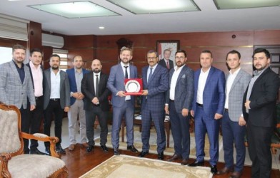 GENÇ İŞ ADAMLARINDAN VALİ SARIFAKIOĞULLARI’NA ZİYARET