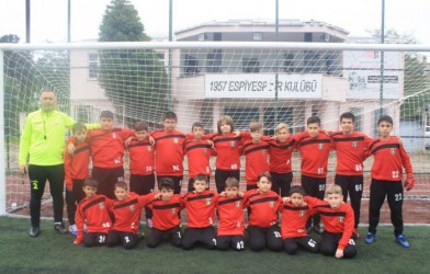 1957 ESPİYESPOR FUTBOL OKULU AÇILDI
