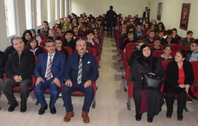 MÜFTÜLÜK’ TEN ÖĞRENCİLERE KONFERANS