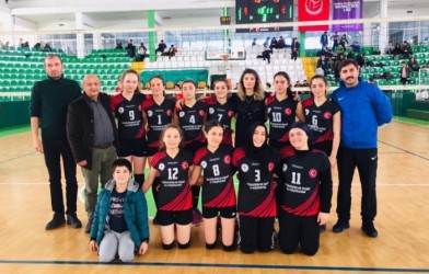 YUNUS EMRE ANADOLU LiSESi 4. KEZ ŞAMPiYON
