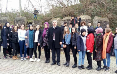 ANDOZ KALESiNDE TARiH DERSi