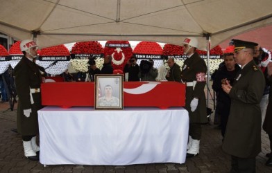 VATAN UĞRUNA ŞEHİT DÜŞTÜ