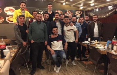 ÖNAL’DAN İFTAR YEMEĞİ