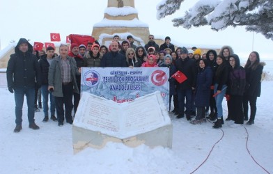 ÇPAL ÖĞRENCİLERİ ATALARINI ANDILAR