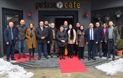 CHP ESPiYE iLÇE TEŞKiLATI BASIN iLE BiR ARAYA GELDi