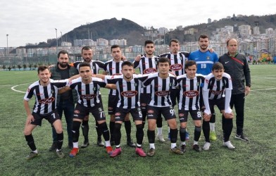 1957 ESPiYESPOR GENÇ  FUTBOLCULARI GÖZ DOLDURDU