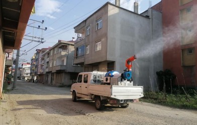 BELEDİYE İLAÇLAMA ÇALIŞMASI YAPTI