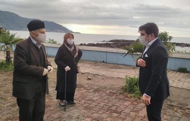 KAYMAKAM ÇIKRIK, VATANDAŞLARIN BAYRAMINI KUTLADI