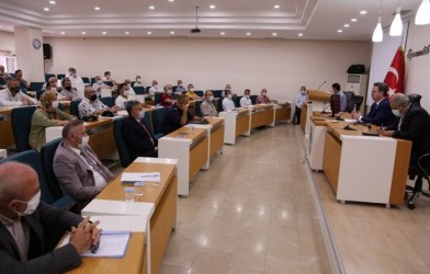 VALİ ÜNLÜ MERKEZ İLÇE MAHALLE MUHTARLARI İLE BULUŞTU