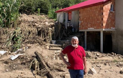 KARADERE, HASAR GÖREN YOLLARI İNCELEDİ