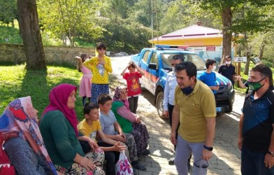 KAYMAKAM TENGİR ÇOCUKLARI SEVİNDİRDİ