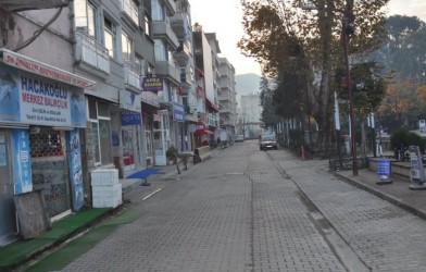 SOKAKLAR BOŞ KALDI