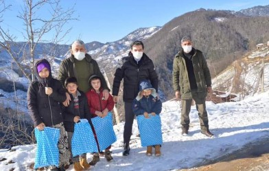 VATANDAŞLARLA BiR ARAYA GELDiLER