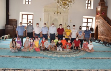 KAYMAKAM VE BAŞKAN’DAN KURS ÖĞRENCiLERiNE ZiYARET
