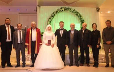 iMTiYAZ SAHiBiNiN MUTLU GÜNÜ