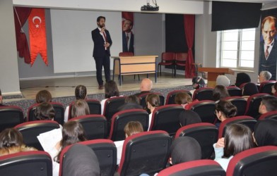 ANNELER GüNü KONFERANSI