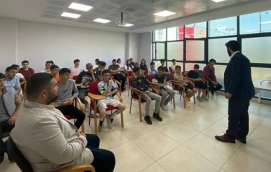 MÜFTÜ GÜLBE GENÇLERLE BULUŞTU