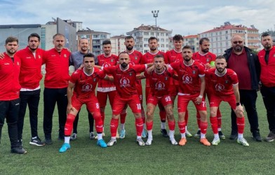 1957 ESPİYESPOR 90+6’DA SEVİNDİ