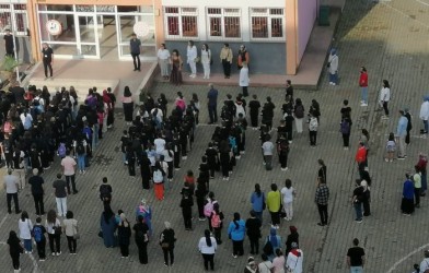 YENİ EĞİTİM ÖĞRETİM YILI TÖRENLE BAŞLADI