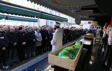 ŞEHİDİMİZİN BABASI SON YOLCULUĞUNA UĞURLANDI