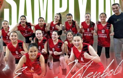 İLK YILINDA ŞAMPİYON