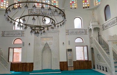 YENİ CAMİ YENİLENDİ