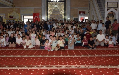 ÇOCUK ŞENLİĞİNDE BULUŞTULAR