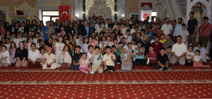 ÇOCUK ŞENLİĞİNDE BULUŞTULAR